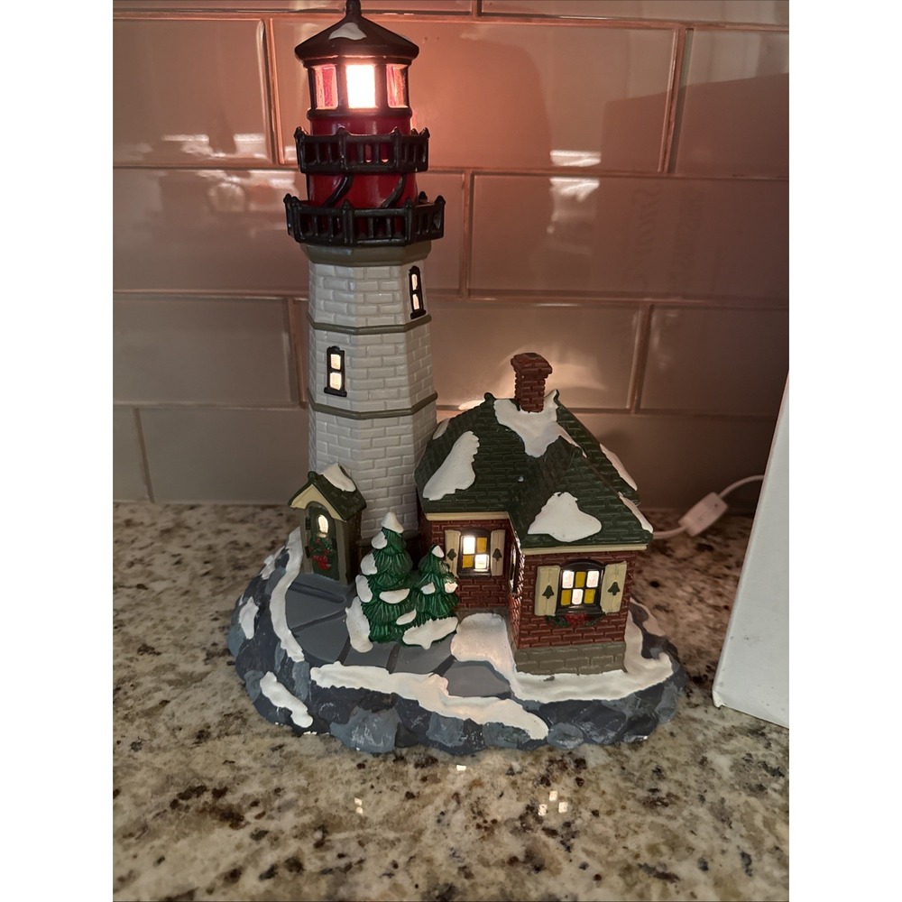 Dept 56 Snow Village 1995 Lighted Christmas Cove Lighthouse Building Vintage - Picture 2 of 14